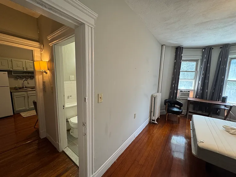 1905 Beacon St #1R — Photo 15