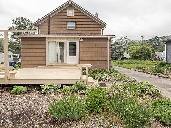 3rd image of 5712 Rambo Ln