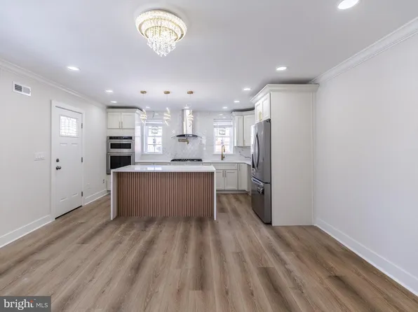 6343 Milton St, Philadelphia, PA 19138