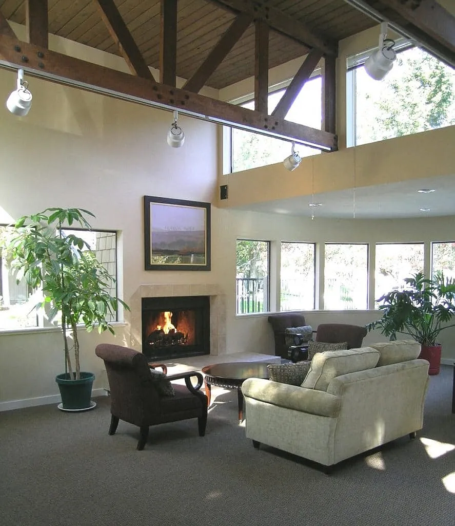 Cove East — Photo 3