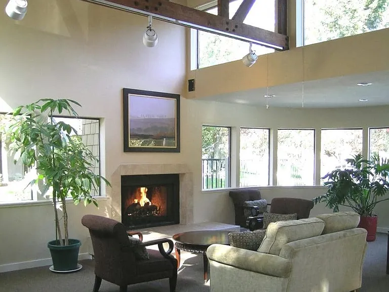 Cove East — Photo 3