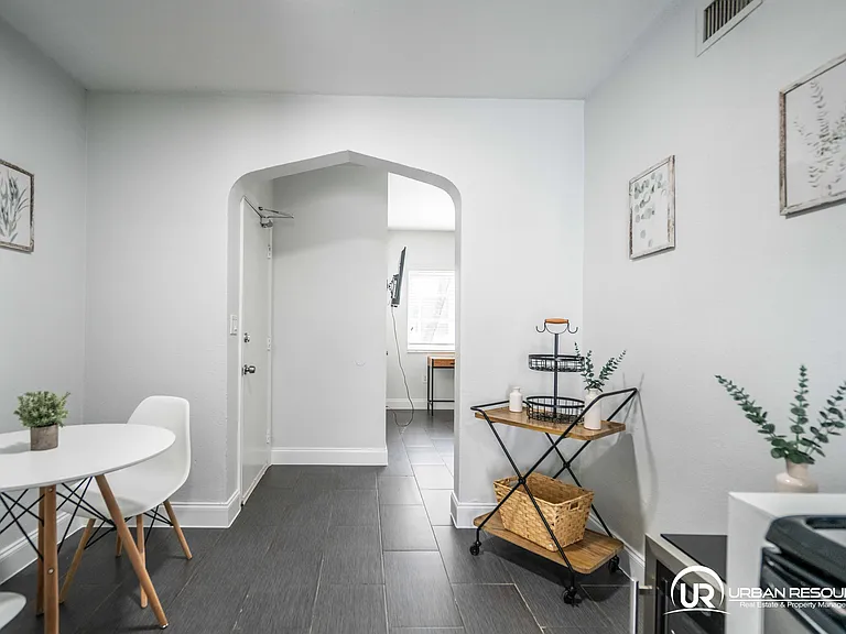 1007 Bay Dr #104 — Photo 17