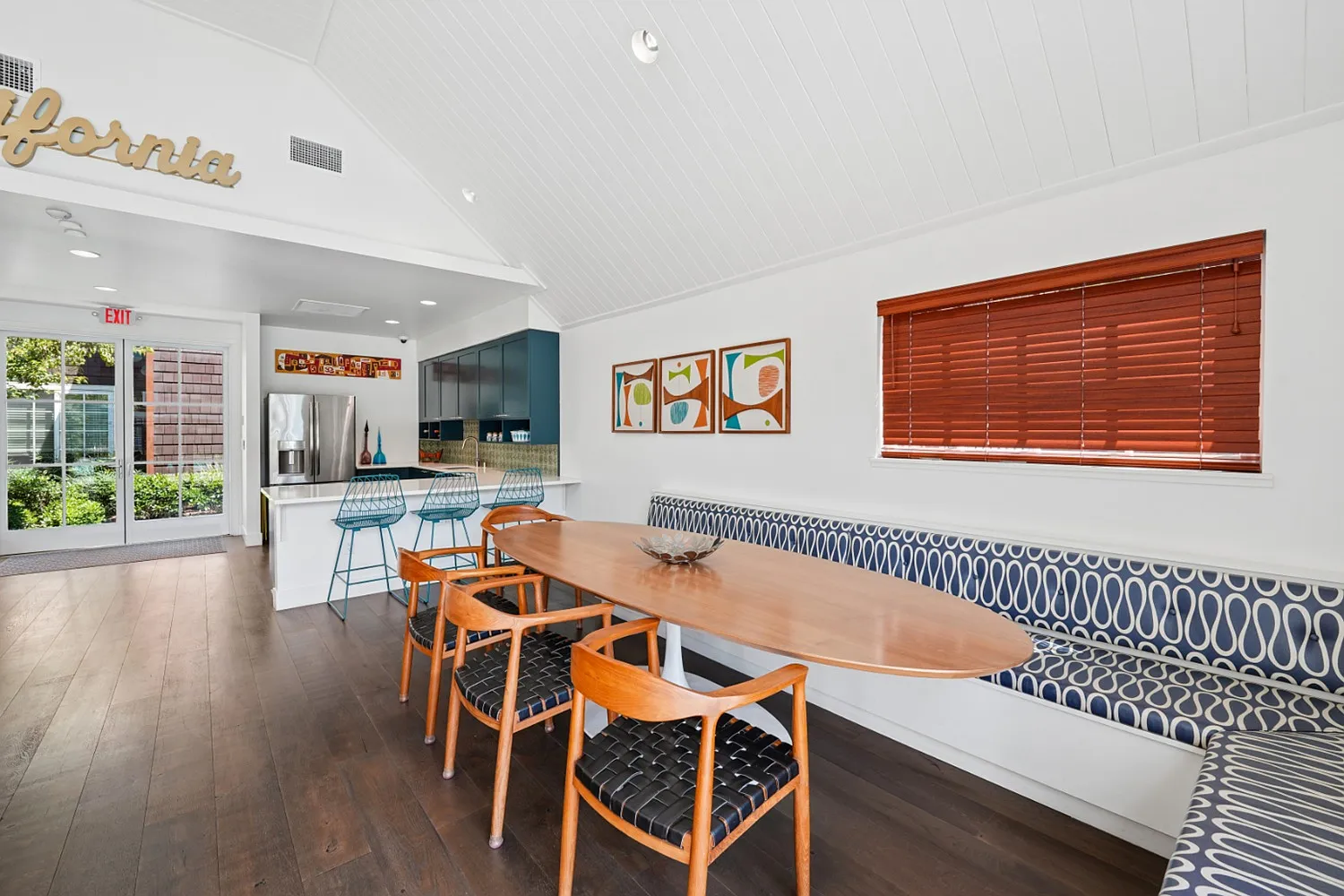 Grove Apartments — Photo 1