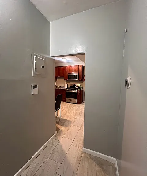 72 Seymour Ave #3 — Photo 9