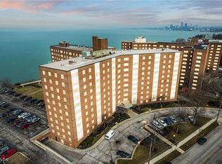 11850 Edgewater Dr APT 624, Lakewood, OH 44107