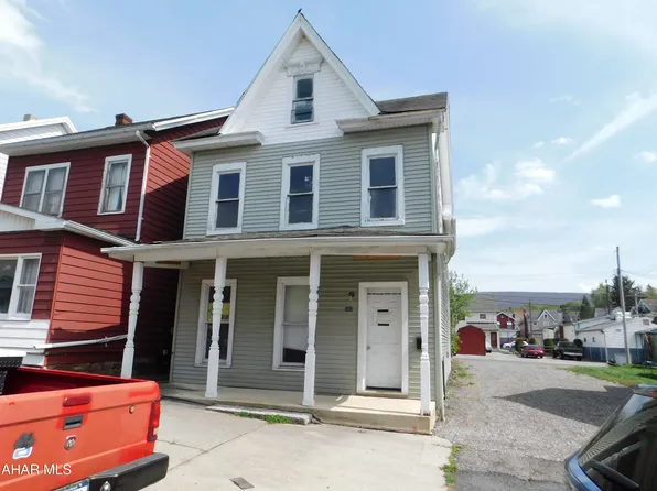 107 E 4th Ave, Altoona, PA 16602