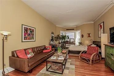 Sold by Avenue Sotheby's International Realty