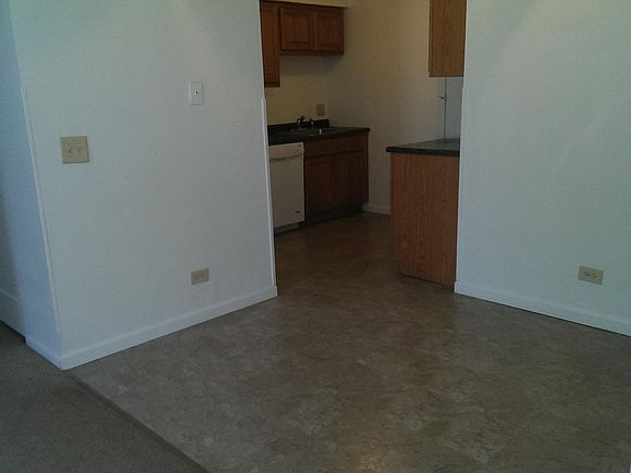 4th image of 1221 Fairwood Ct APT 2