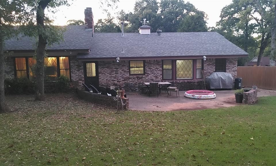 2nd image of 5612 N Stonewall Dr