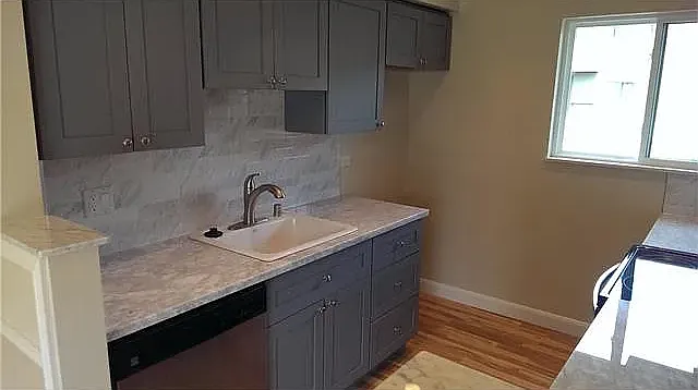 4218 Admiralty Ln — Photo 11