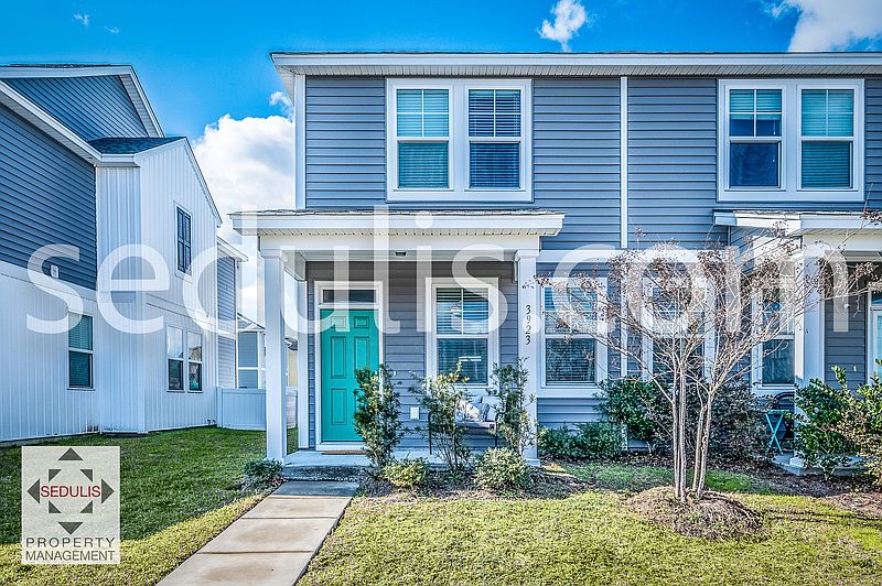 1st image of 3923 Four Poles Park Dr