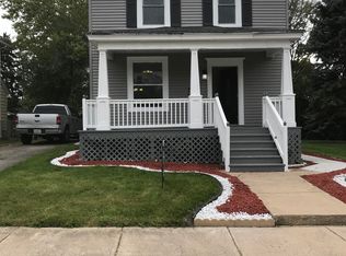 785 E Benton St, Aurora, IL 60505