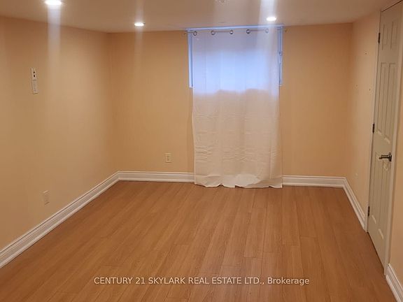 3rd image of 44 Holswade Rd #Basement