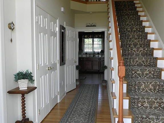 3rd image of 4041 Meckes Dr