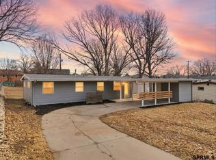 230 Prestwick Rd, Lincoln, NE 68505