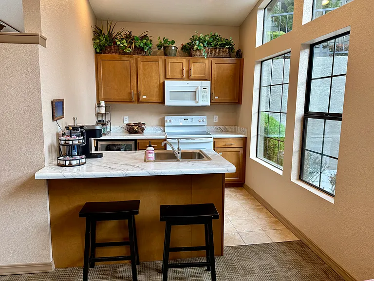 Forest Meadows Apartments — Photo 18