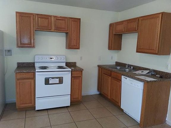 3rd image of 4626 Kendall Dr