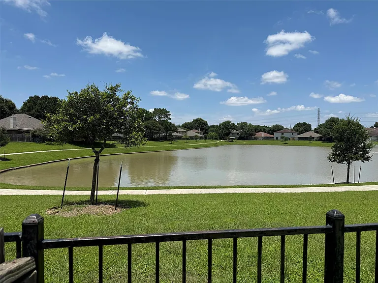 23126 Waterlake Dr — Photo 17