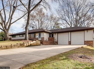 3711 W 112th St, Bloomington, MN 55431