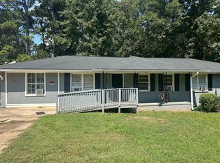 3460 Linecrest Rd, Ellenwood, GA 30294