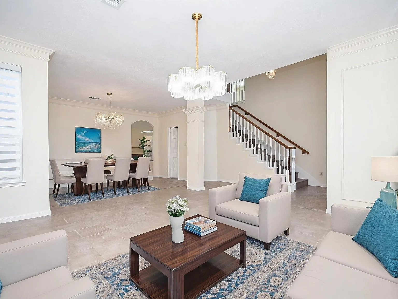 3 bed, 2.5 bath, 2361 sqft, $2,500 — Photo 2