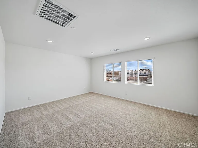 30547 Operetta St — Photo 17
