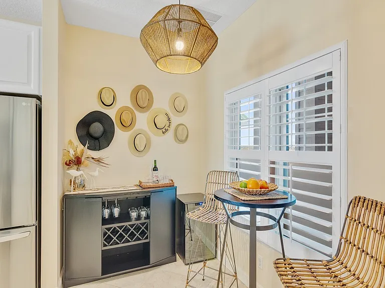 2700 Ocean Dr #501 — Photo 11