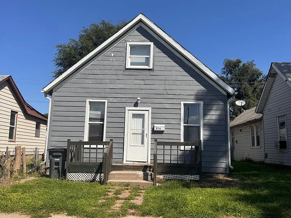 816 Avenue A