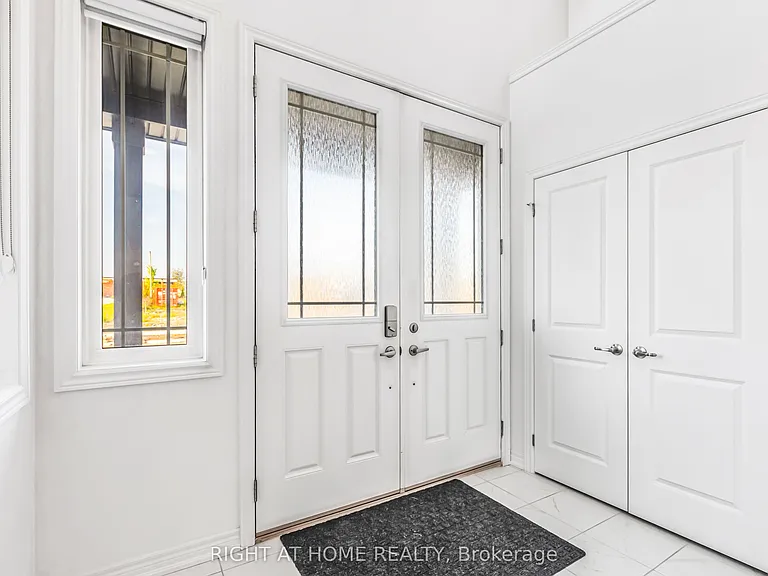 330 Gillespie Dr — Photo 11