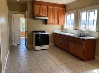 2639 E 16th St, Oakland, CA 94601