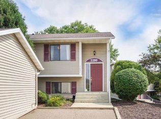 3280 Dodd Ln, Eagan, MN 55121