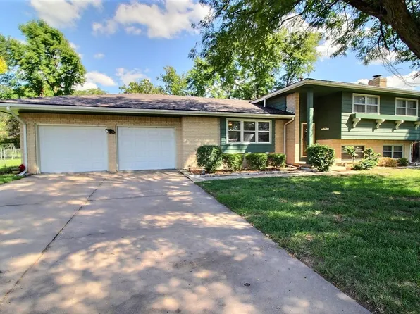 3050 W River Park Dr, Wichita, KS 67203