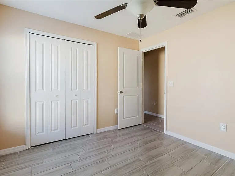 304 Cascade Bend Dr — Photo 50