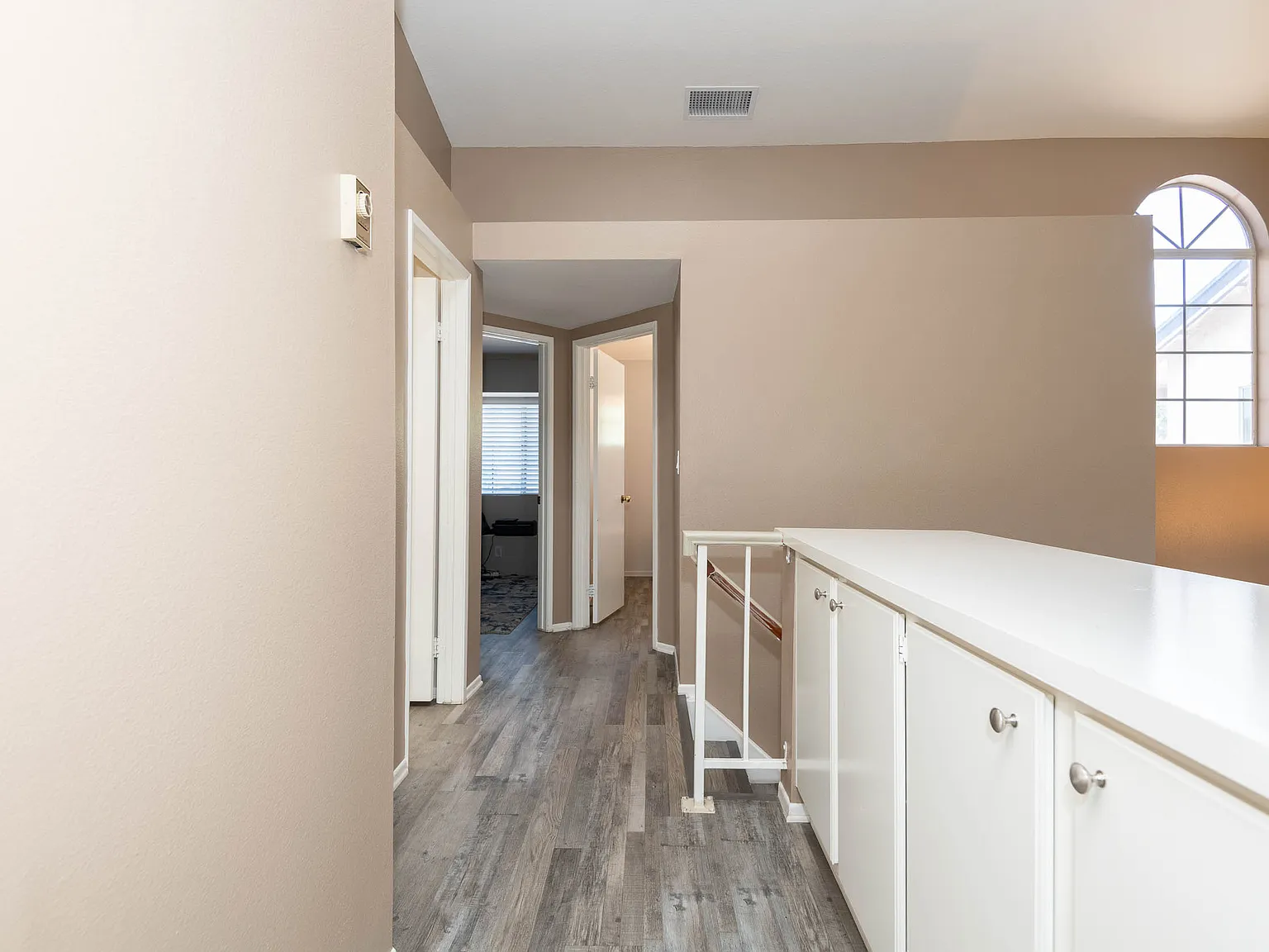 3 bed, 2.5 bath, 1146 sqft, $3,600 — Photo 4