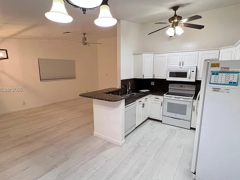 10669 Boca Entrada Blvd — Photo 9