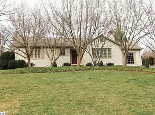 1434 Dogwood Rd, Staunton, VA 24401