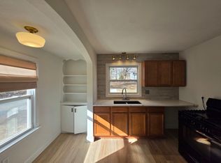 2105 E Main St APT B, Belleville, IL 62221