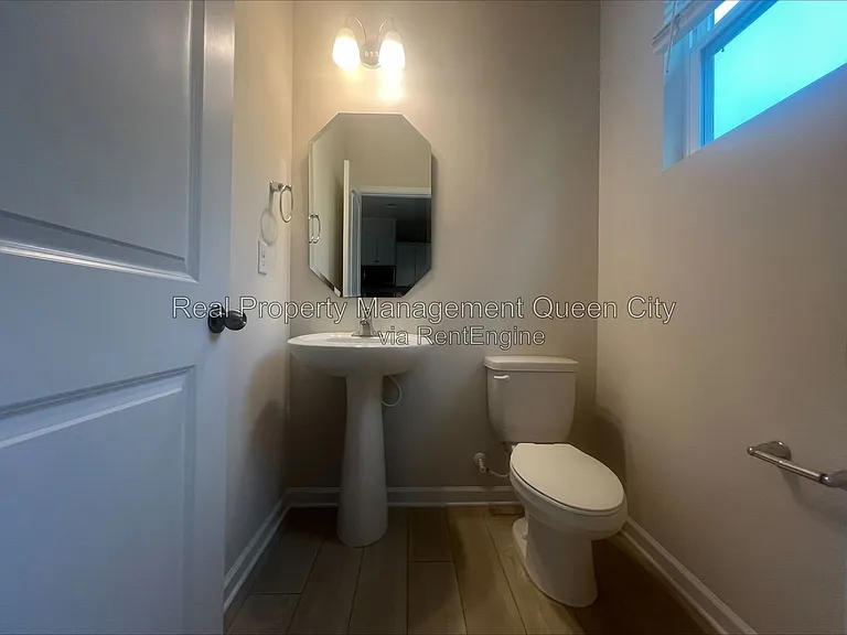 2407 Lazette Dr — Photo 16