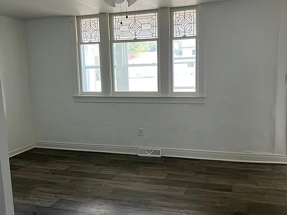 3rd image of 1132 E Lovejoy St #198