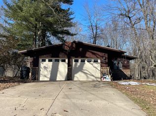 1857 Holliday Dr SW, Wyoming, MI 49519