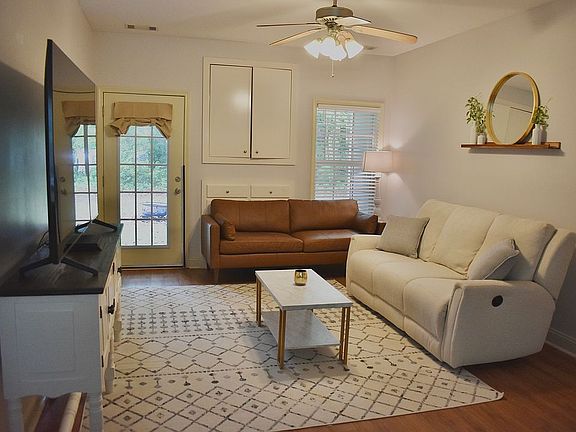 2nd image of 10A Carmel Dr