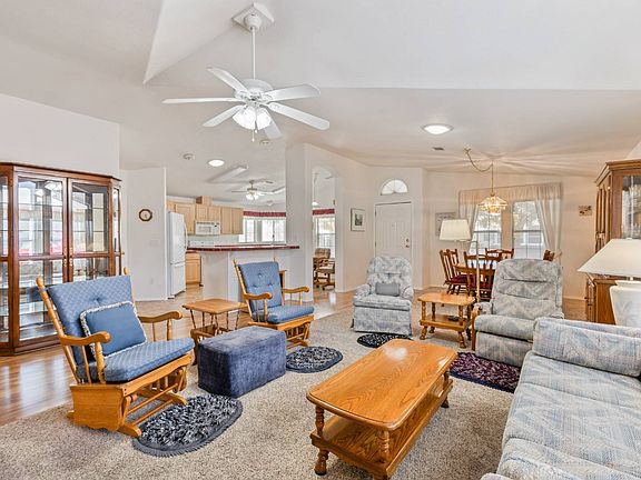 5th image of 2550 S Ellsworth Rd #44