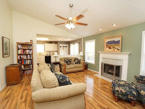 5th image of 10171 Pippin Meadows Dr