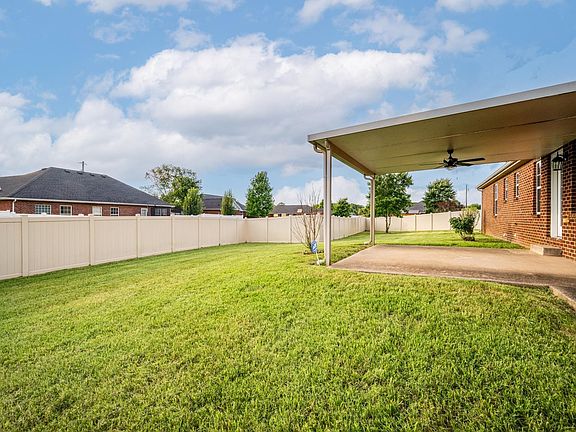 5th image of 105 Blythe Ct