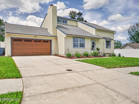 2nd image of 11557 BROAD LEAF Drive