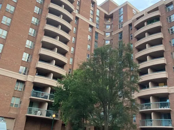 4808 Moorland Ln APT 1002, Bethesda, MD 20814