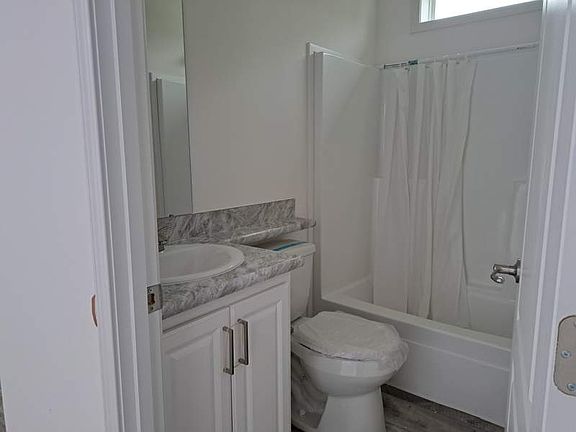 4th image of 39614 Sweetgum Ave