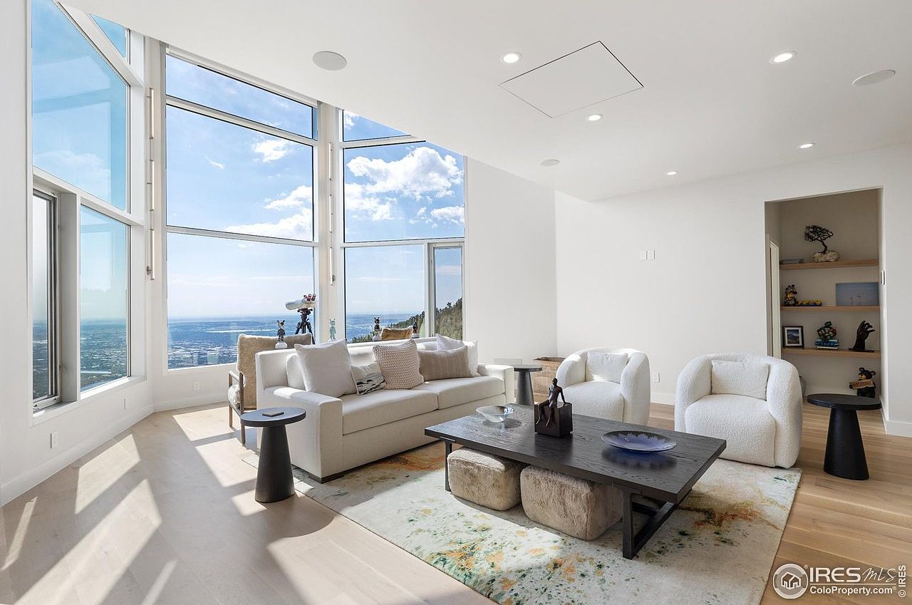 1145 Timber Ln - Photo 3