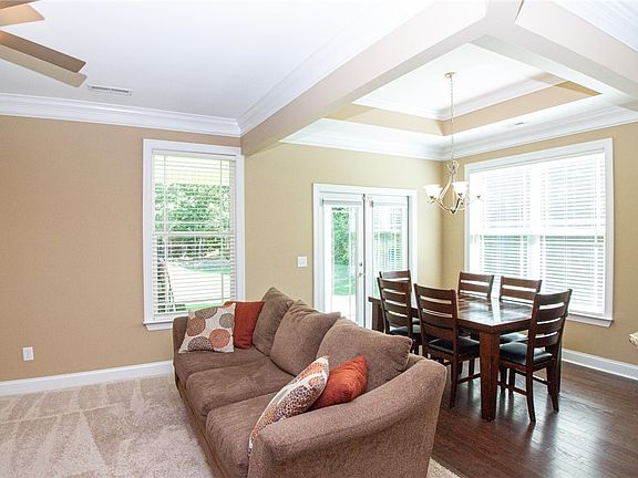 5th image of 128 Rock Moss Dr