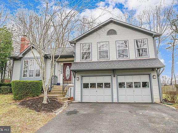 3rd image of 14701 Stratford Dr